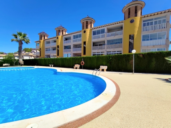 Apartment in Villamartin – YC414456