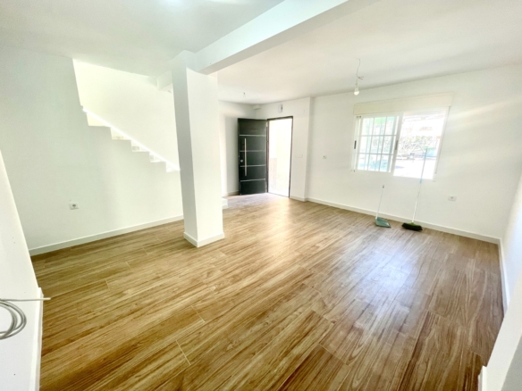 Town House in Daya Vieja – YC414527