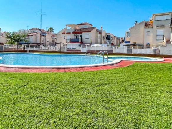 Bungalow in Orihuela Costa – YC414531
