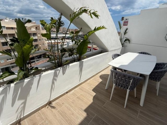 Apartment in Torrevieja – YC414593