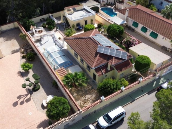Villa in Pinar de Campoverde – YC414605
