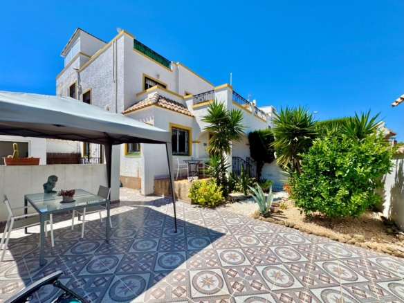 Town House in Orihuela Costa – YC414876