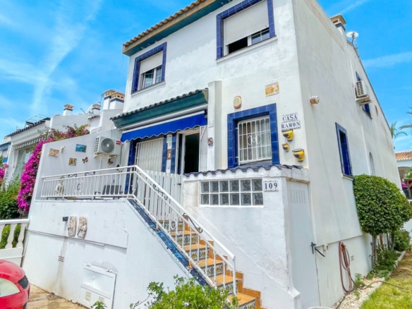 Town House in Orihuela Costa – YC414995