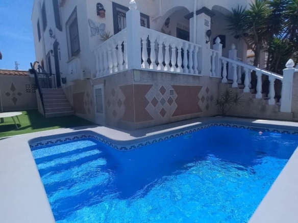 Town House in Orihuela Costa – YC415047