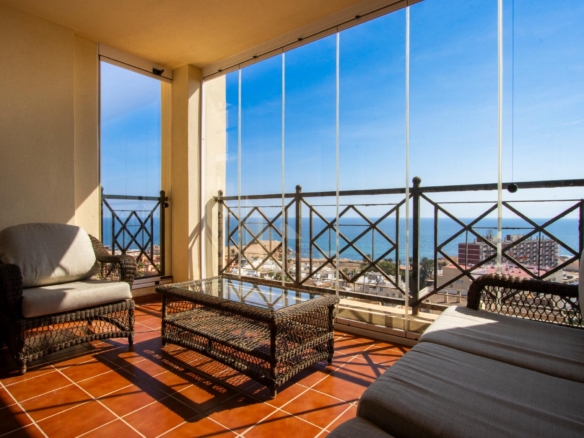 Apartment in Torrevieja – YC415051