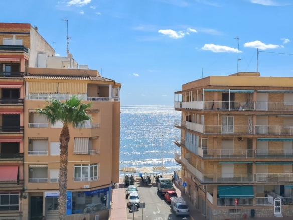 Penthouse in Torrevieja – YC415102