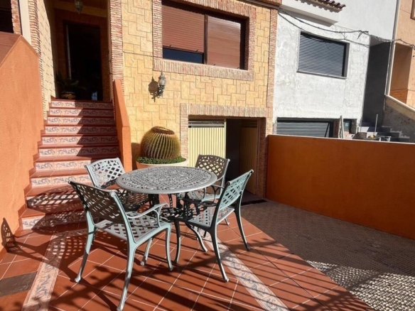 Town House in Formentera del Segura – YC415118