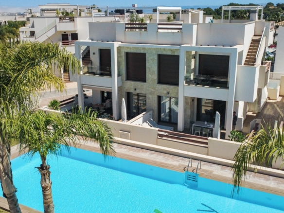 Apartment in Torrevieja – YC415150
