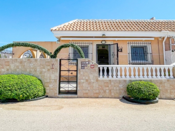 Bungalow in Los Alcazares – YC415174