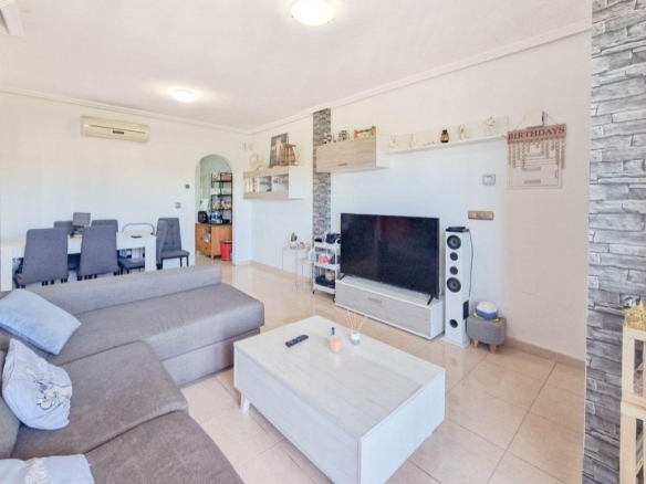 Apartment in Orihuela Costa – YC415306