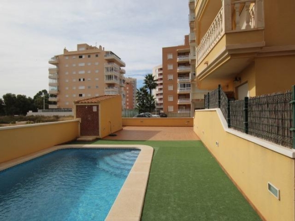 Apartment in Guardamar del Segura – YC415368