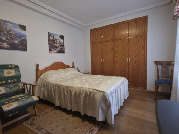 Apartment in Torrevieja – YC491258