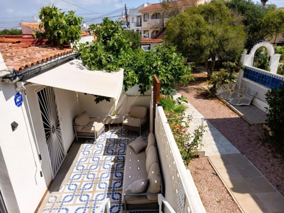 Bungalow in Torrevieja – YC415531