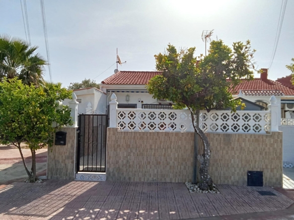 Bungalow in Torrevieja – YC415551