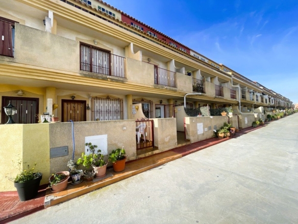 Town House in Orihuela Costa – YC415610