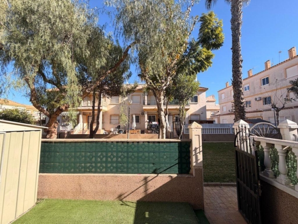 Bungalow in Orihuela Costa – YC415736