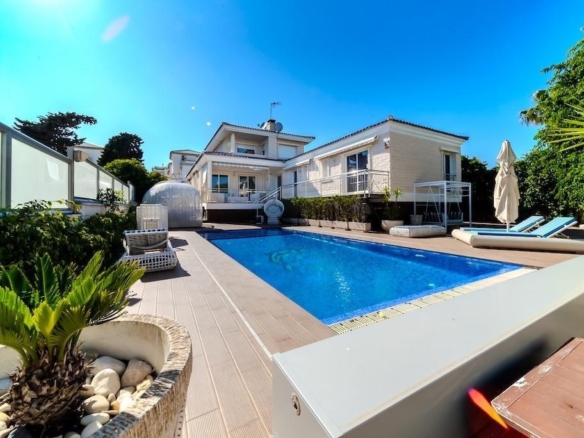 Villa in Torrevieja – YC421175