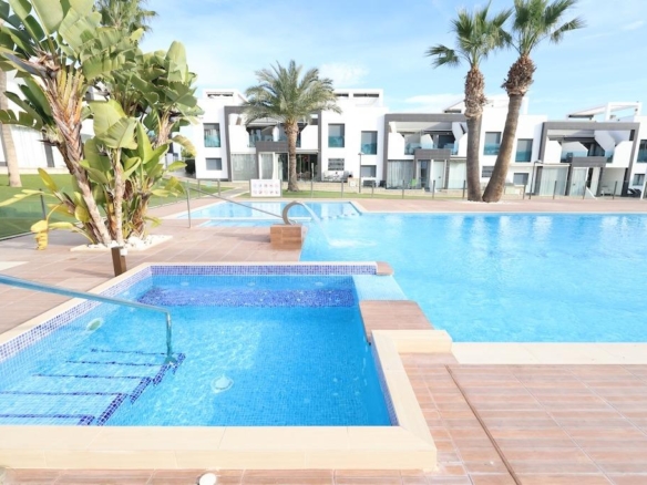 Bungalow in Orihuela Costa – YC415835