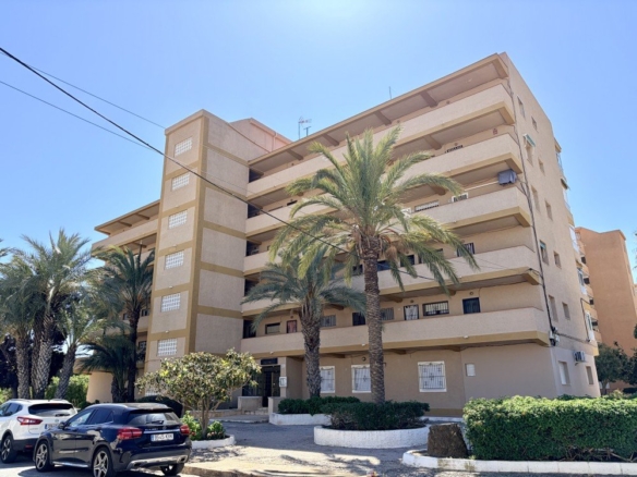 Apartment in Guardamar del Segura – YC416090