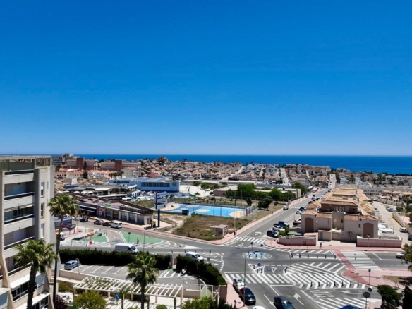 Penthouse in Torrevieja – YC416188