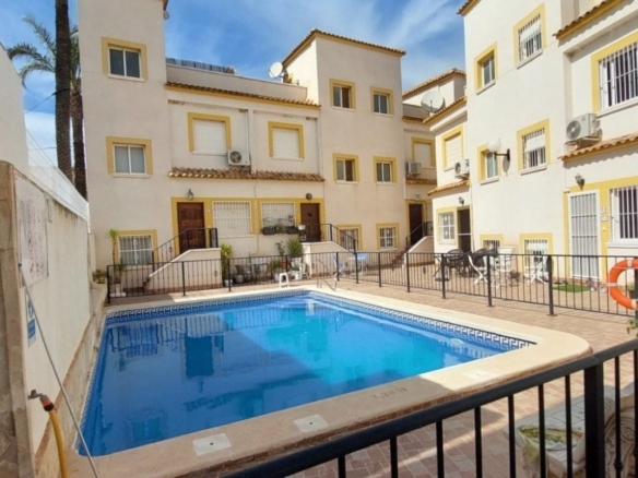 Town House in Torremendo – YC416283