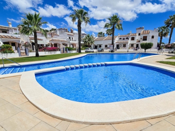 Town House in Orihuela Costa – YC416287