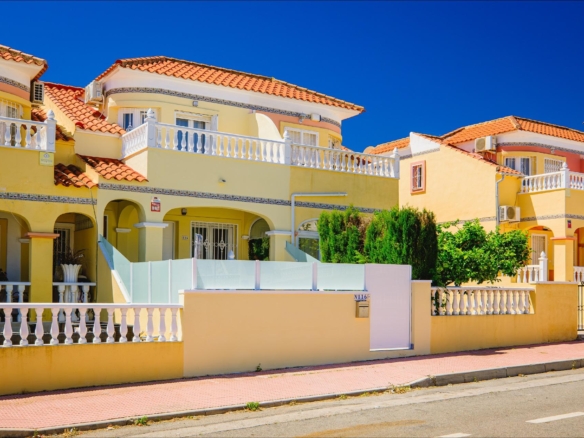 Town House in Orihuela Costa – YC416354