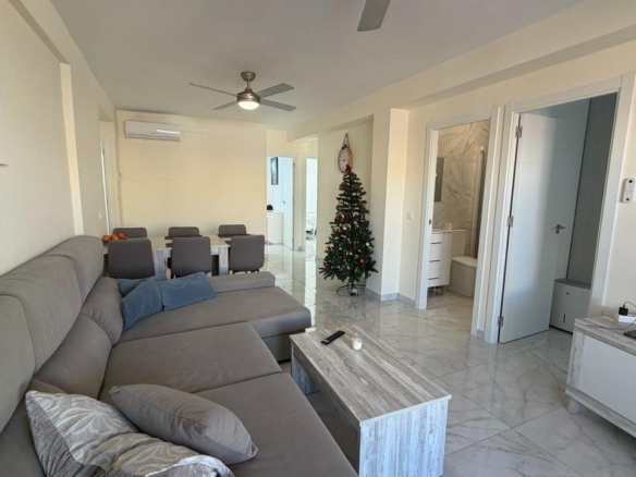 Apartment in Torrevieja – YC416455