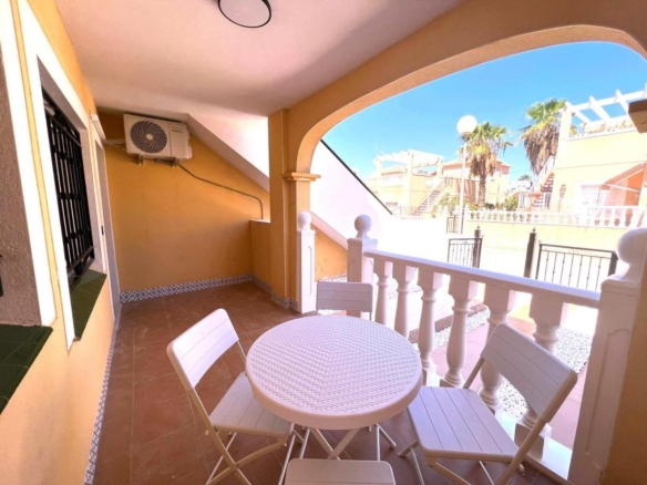 Bungalow in Torrevieja – YC438606