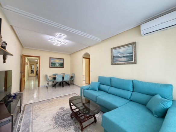 Apartment in Torrevieja – YC414999