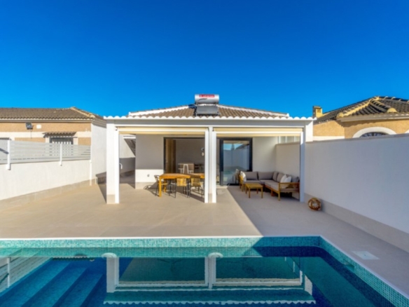 Villa in Torrevieja – YC416638