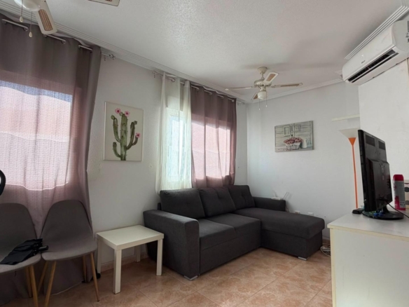 Apartment in Torrevieja – YC416661