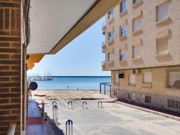 Apartment in Torrevieja – YC416939