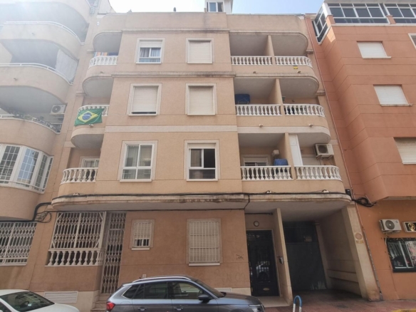 Apartment in Torrevieja – YC415328