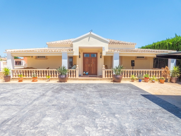 Villa in Heredades – YC416958