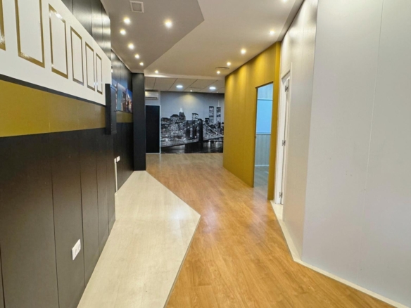 Commercial in Guardamar del Segura – YC417005