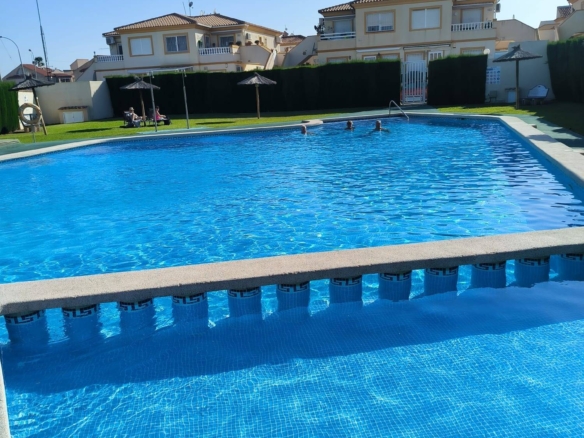 Bungalow in Orihuela Costa – YC415539
