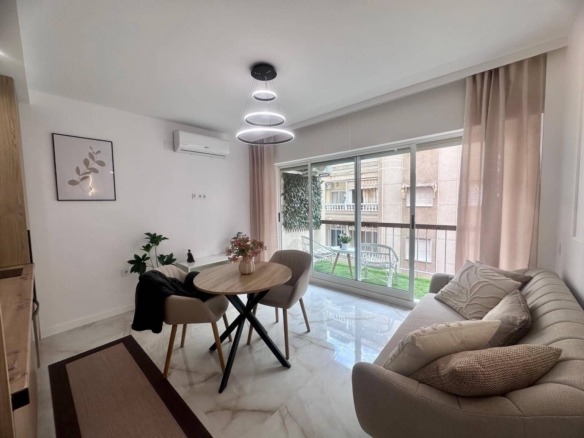Apartment in Torrevieja – YC415348
