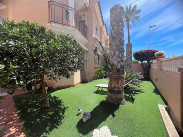 Town House in Puerto de Mazarron – YC417073