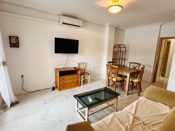 Apartment in Torrevieja – YC417210