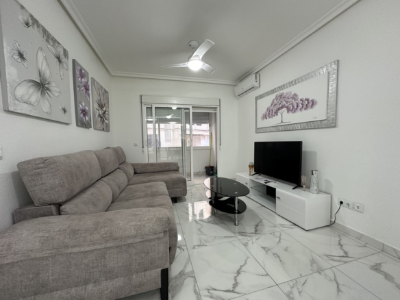 Apartment in Torrevieja – YC417217