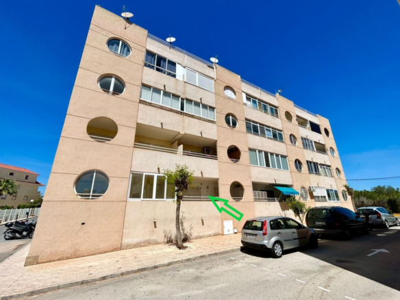 Apartment in Torrevieja – YC452073