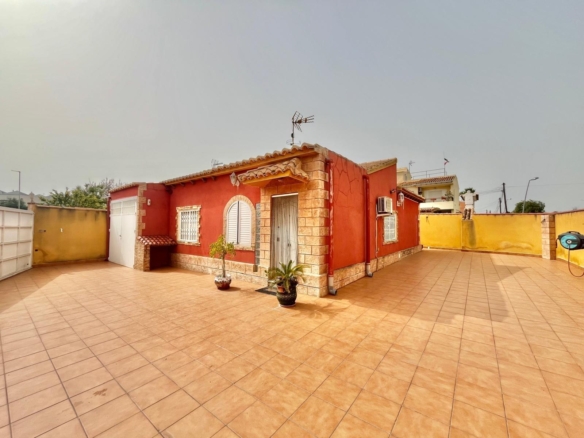 Villa in Torrevieja – YC417244