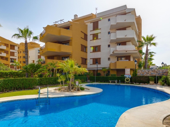 Apartment in Torrevieja – YC417282