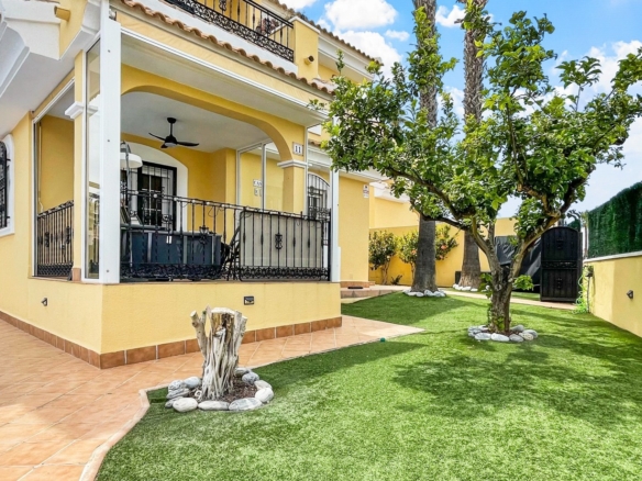 Villa in Orihuela Costa – YC417384