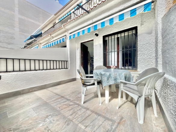 Apartment in Torrevieja – YC417440
