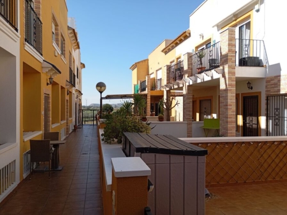 Town House in Catral – YC417444