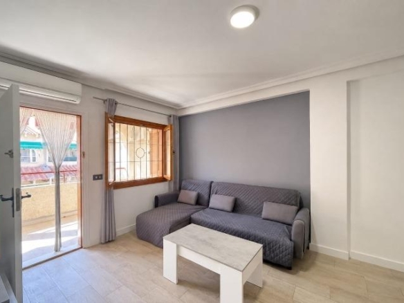 Apartment in Torrevieja – YC417537