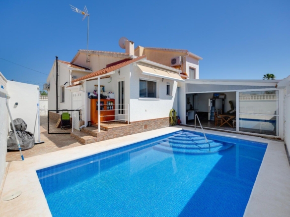 Villa in San Fulgencio – YC417715