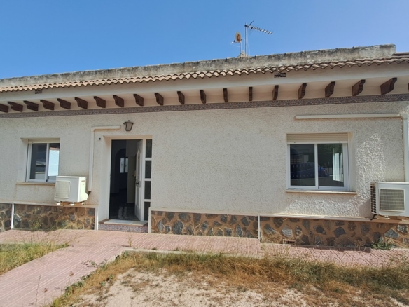 Villa in Villamartin – YC417807